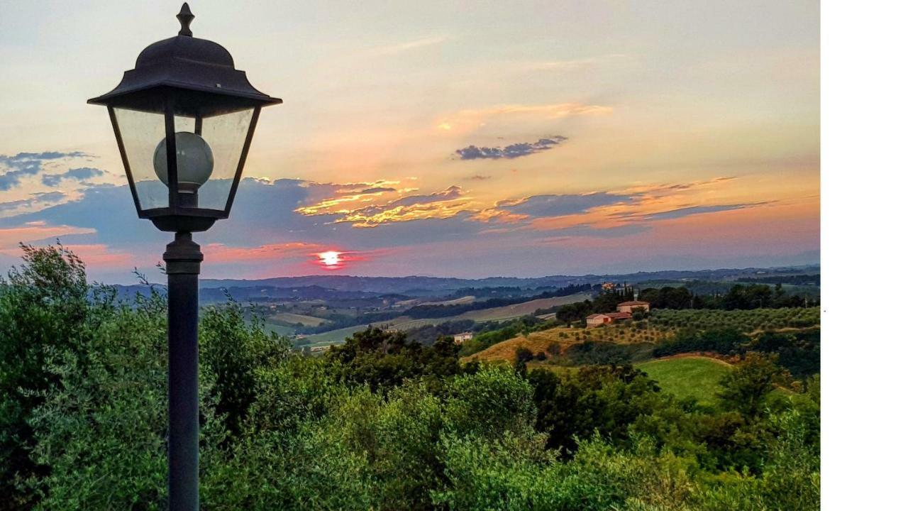 Appartamenti Ava E Tegrino Nell'Antica Dimora Di Fulignano ซานจีมิญญาโน ภายนอก รูปภาพ